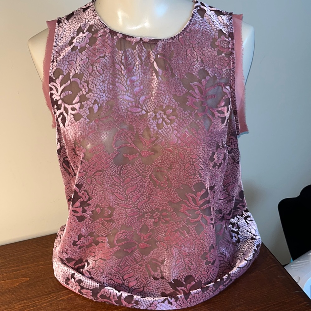 Guess Sleeveless Flocked Top Size Small NWOT